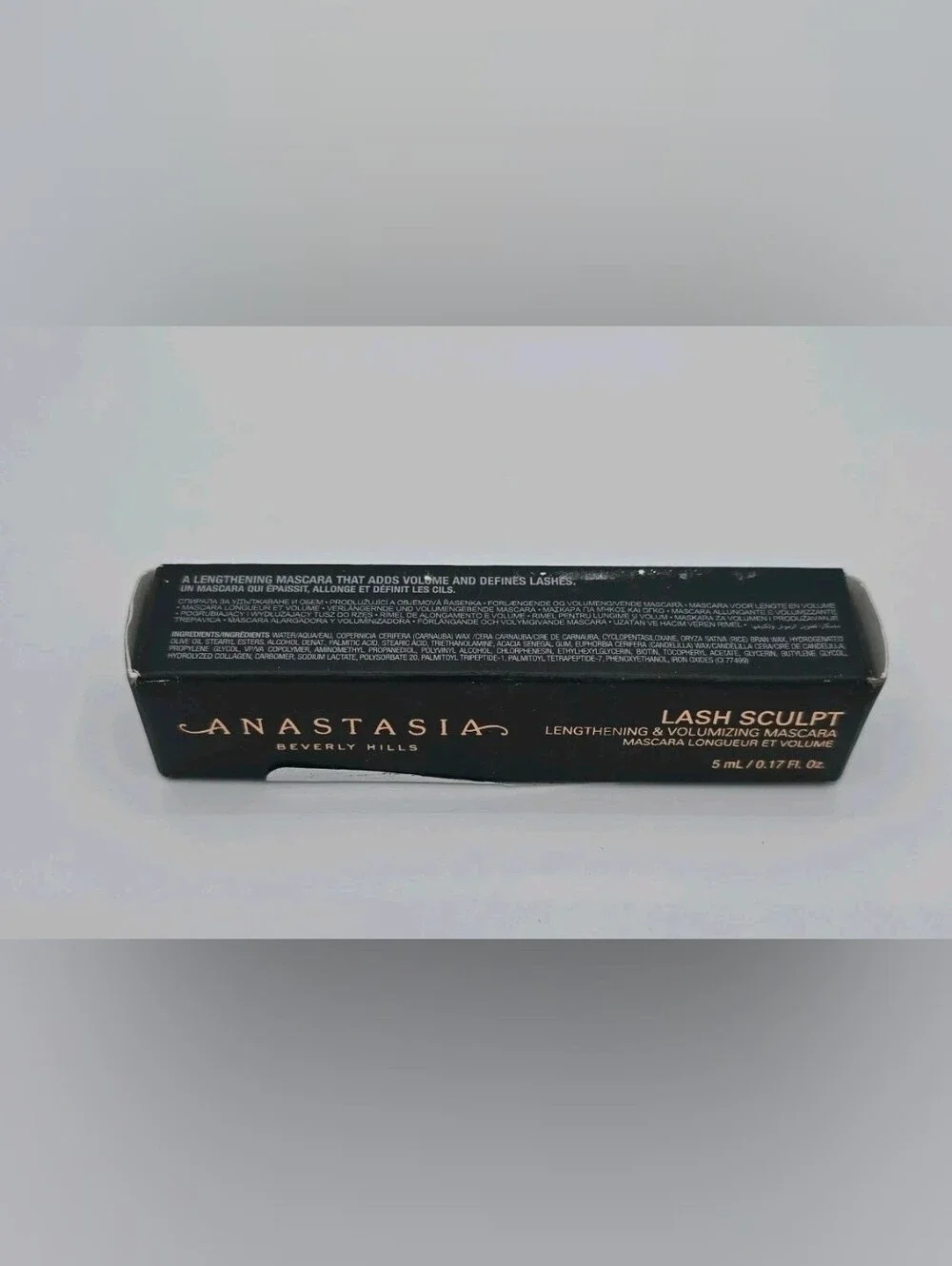 Anastasia Beverly Hills volumizes lengthens